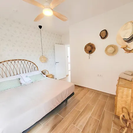 Newquay * Playa de las Americas (Tenerife)